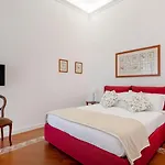 All'angolo 4*