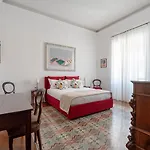 All'angolo
