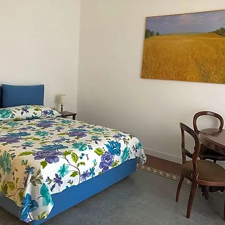 All'angolo - Nel Centro Di Bed and Breakfast